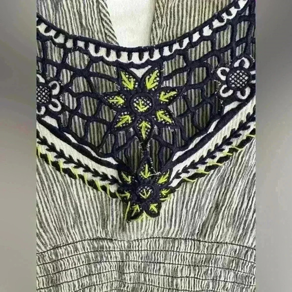 Free People women’s short cap sleeve top embroidered stretch waist size XS - Picture 3 of 11